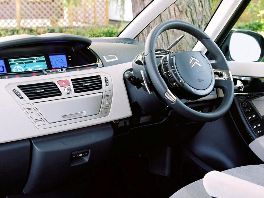  Citroen Grand C4 Picasso 2006 года  (UK) (фото 2 из 7)